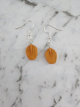 Load image into Gallery viewer, Bread Earrings

